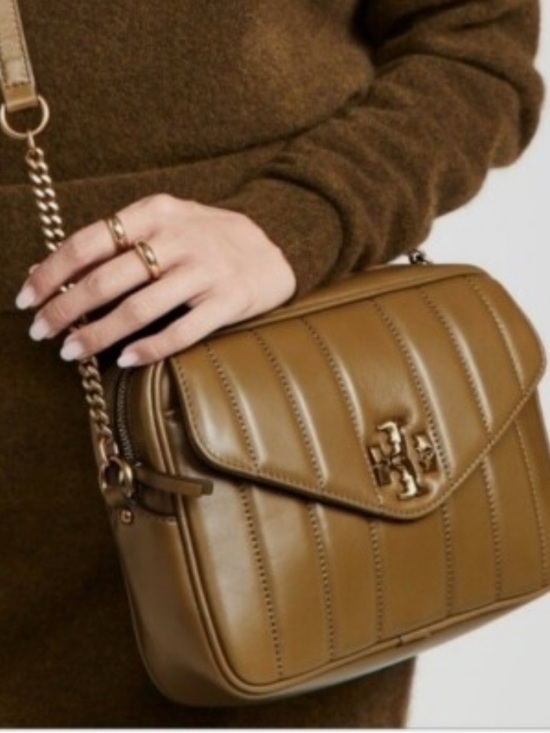 Tory Burch Handbags - Brand New! Tory Burch Kira Camera Bag in toasted sesame